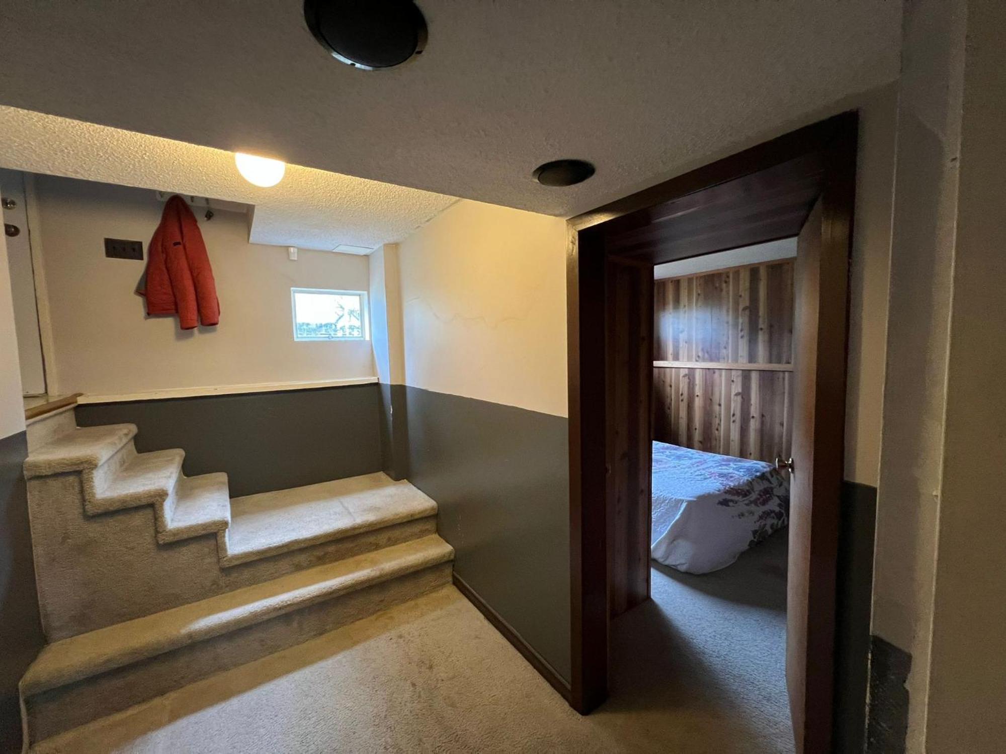 Cozy Private Basement Suite Available In Best Price Delta Surrey 외부 사진